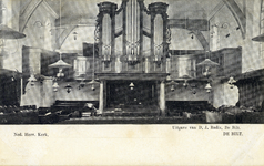 8284 Interieur van de N.H.-kerk te De Bilt: kerkzaal met orgel.